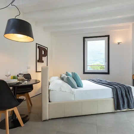 P Terrace Exclusive - View With Terrace - Free Parking Appartement Laglio