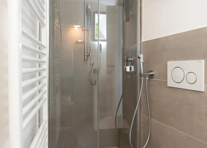 P Terrace Exclusive - View With Terrace - Free Parking