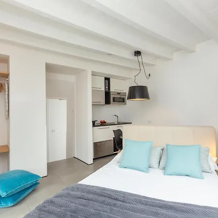 P Terrace Exclusive - View With Terrace - Free Parking *