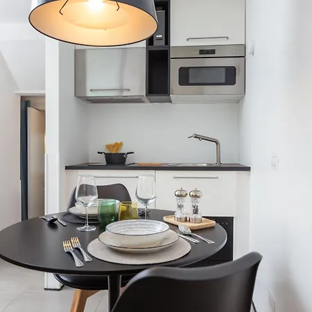 P Terrace Exclusive - View With Terrace - Free Parking Apartamento Laglio